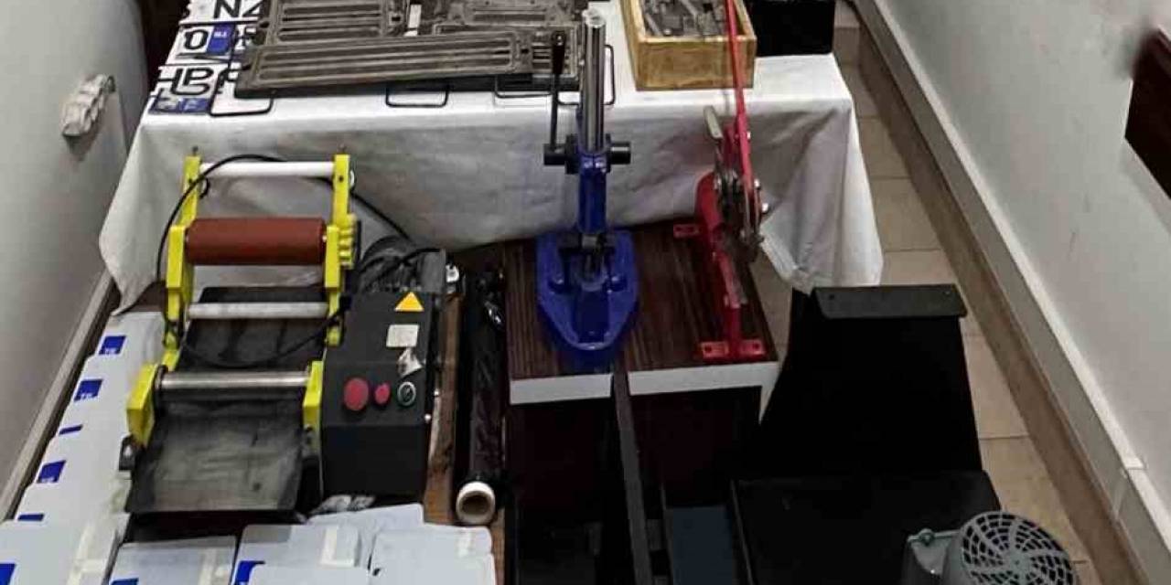 Sahte Plaka Atölyesine Jandarmadan Operasyon