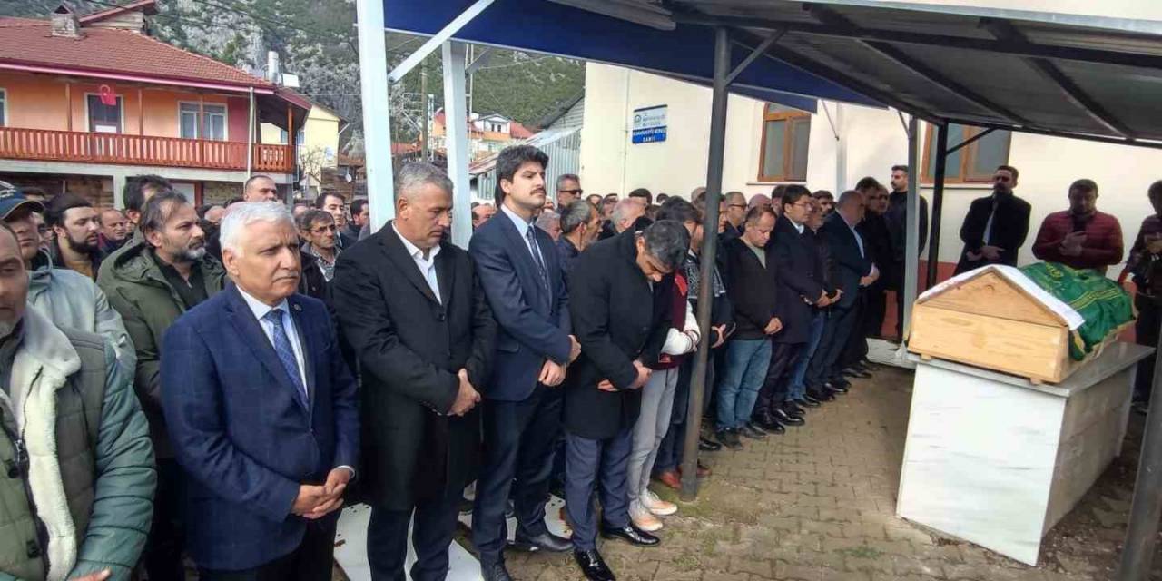 Adalet Bakanı Tunç: "Pandemiden, Depremden Ve Dış Gelişmelerden Kaynaklanan Olumsuz Etkilerden Sıyrılarak, Halkımızın Alım Gücünü Artırmaya Devam Edeceğiz"