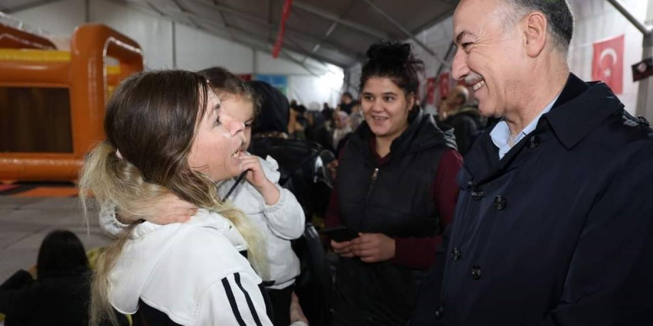 Ak Parti’nin Başkan Adayı Saygılı Vatandaşlarla Bir Araya Geldi