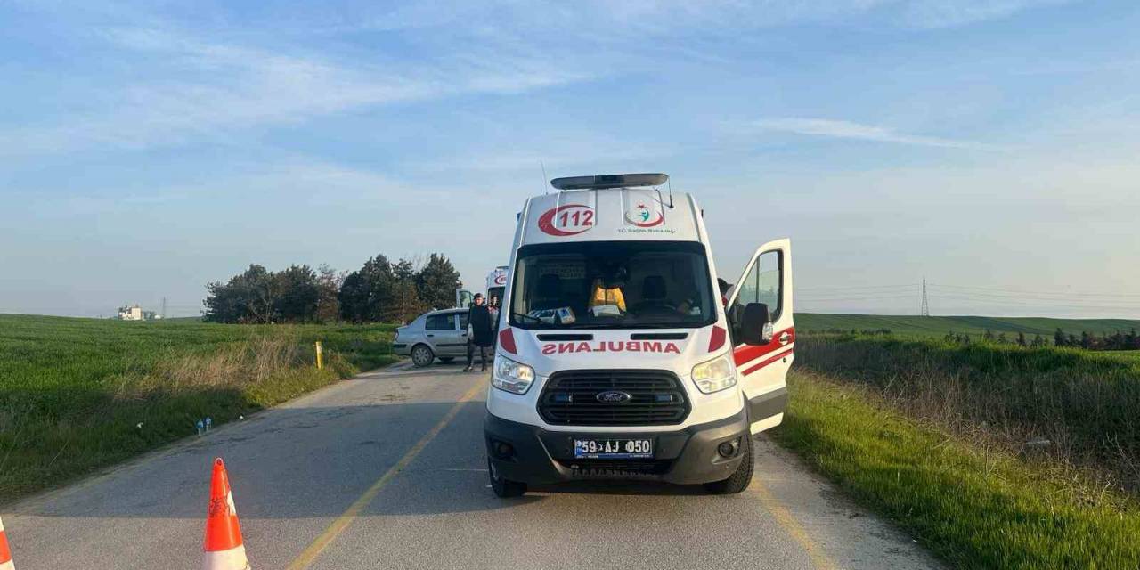Tekirdağ’da 2 Aracın Karıştığı Kazada 7 Kişi Yaralandı