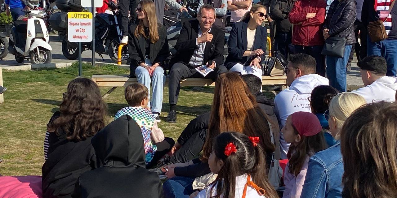 Ayvalık’ta Mesut Ergin Gençlerle Buluştu