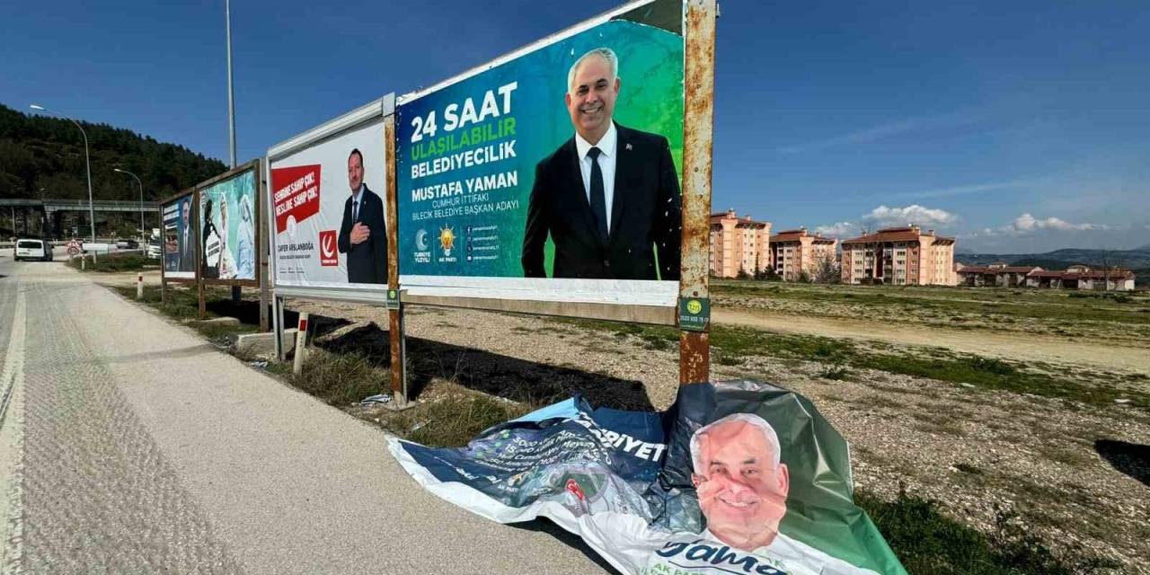 Bilecik’te Billboardlara Saldırı