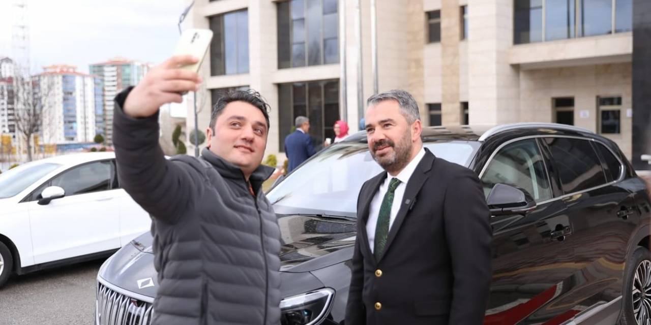 Pursaklar Belediyesinin Yeni Makam Aracı Togg