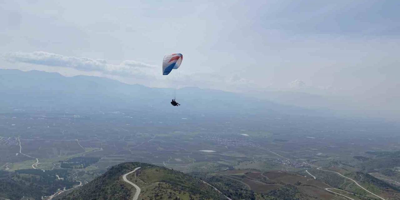 Alaşehir’de Yamaç Paraşütü Pisti Tam Not Aldı