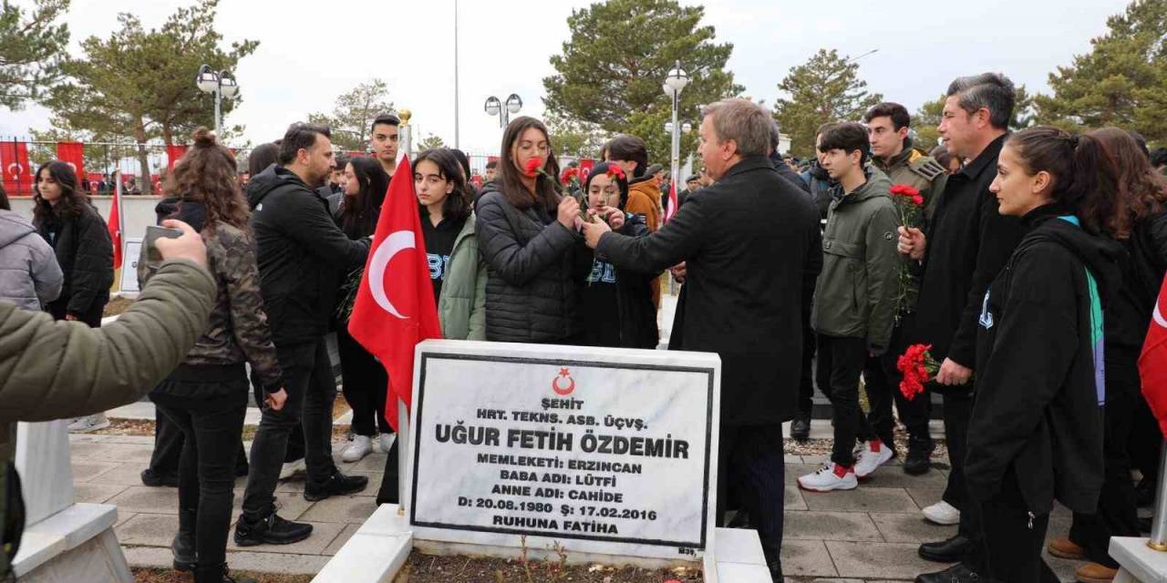 Erzincan’da 18 Mart Çanakkale Zaferi Ve Şehitler Anıldı