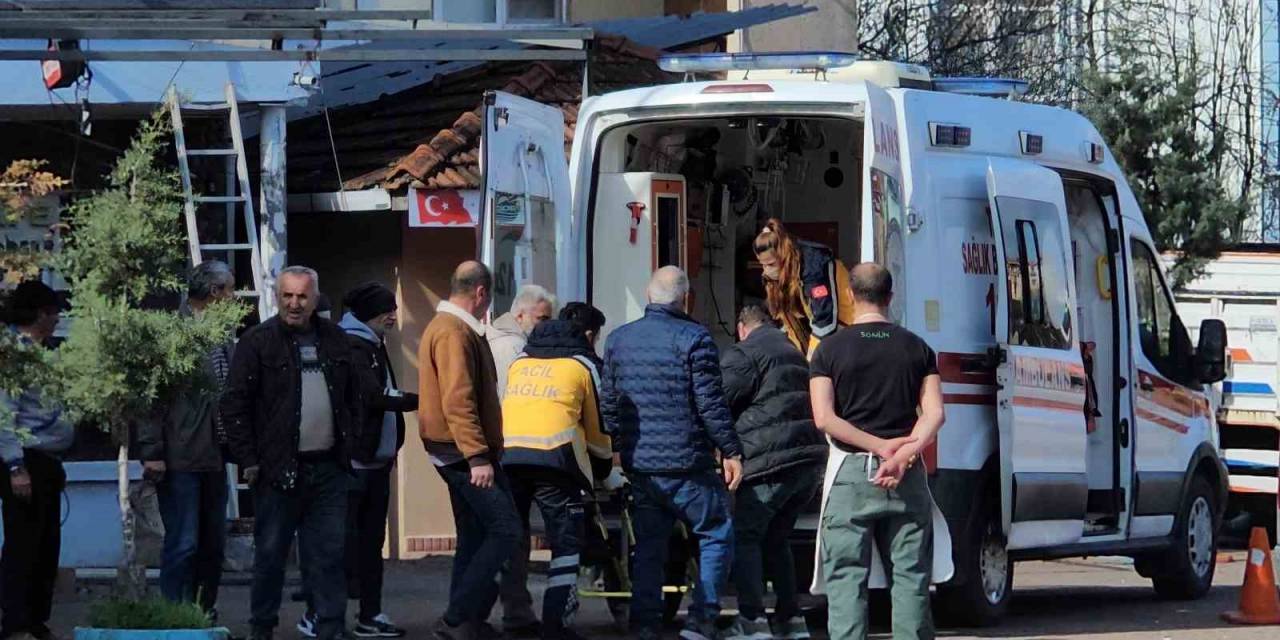 Merdivenden Düşen Yaşlı Adam Hastanelik Oldu