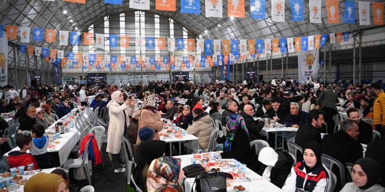 Ak Parti Tuzla’da Teşkilat İftarında Buluştu