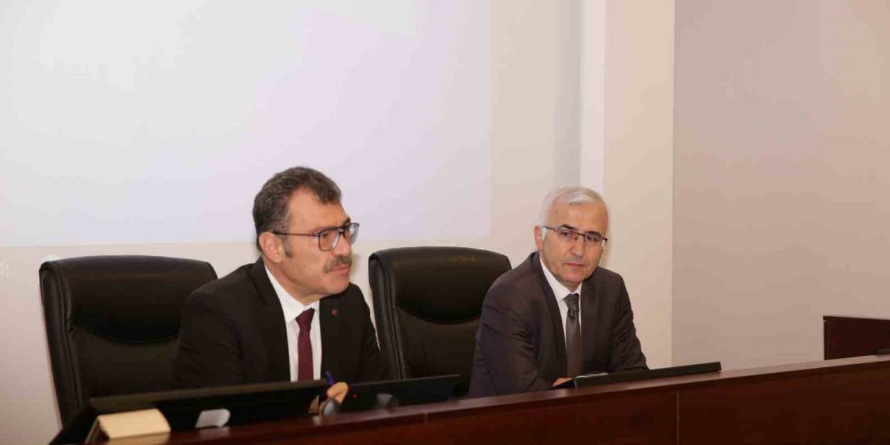 Tübitak Başkanı Prof. Dr. Hasan Mandal, Esogü Öğretim Üyeleri İle Buluştu