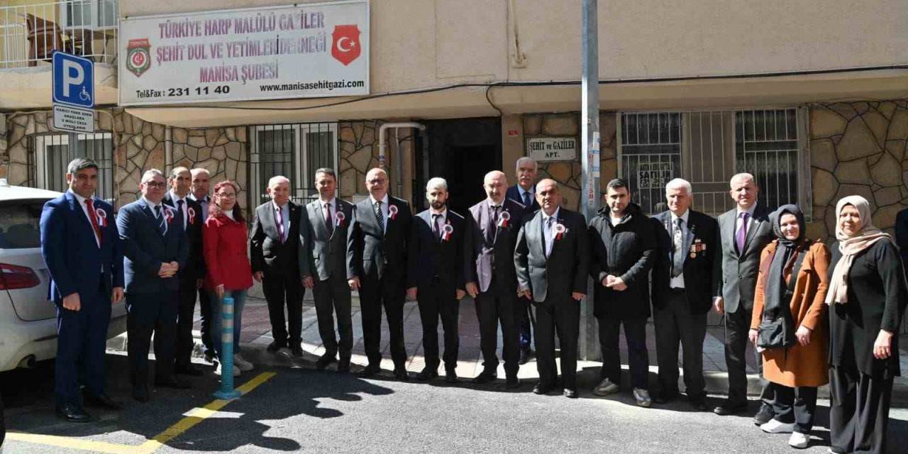 Başkan Ergün, Şehit Aileleri Ve Gazi Derneklerini Ziyaret Etti