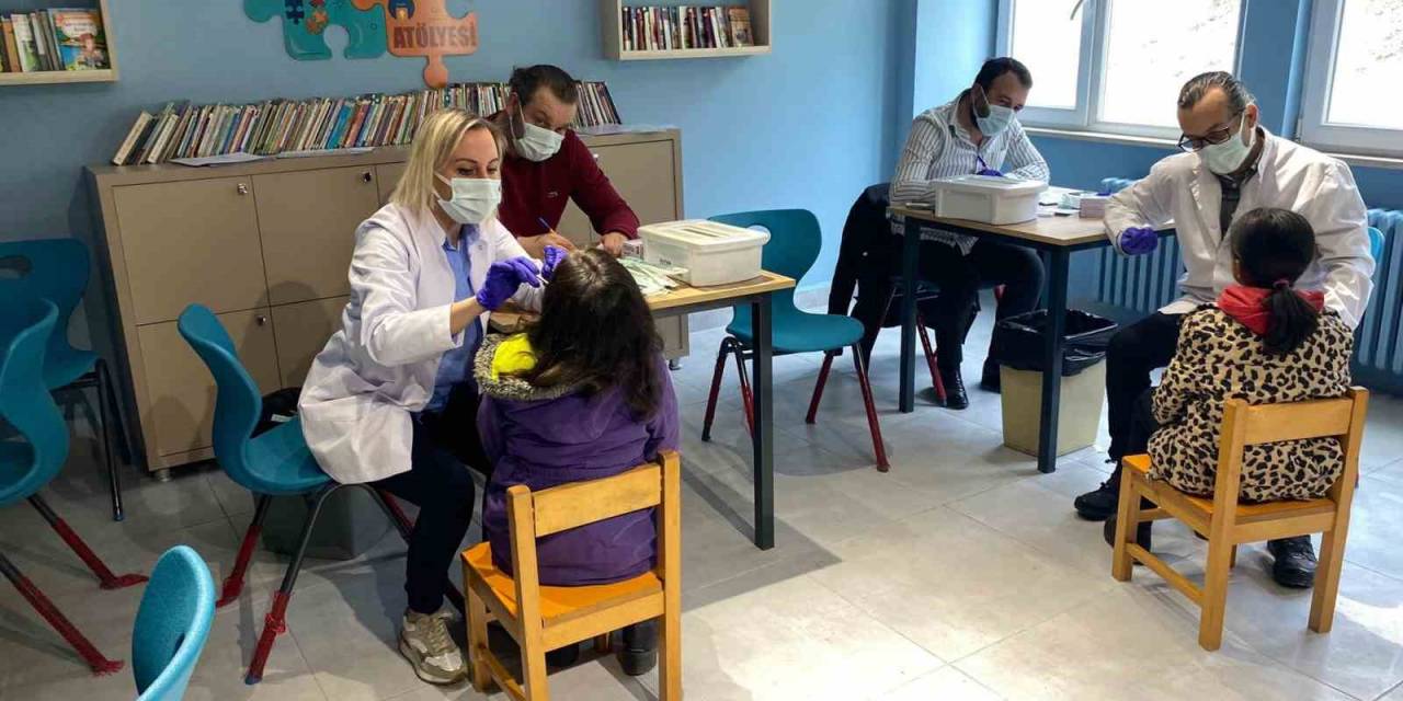 Okulda 103 Öğrenciye Diş Sağlığı Taraması Yapıldı