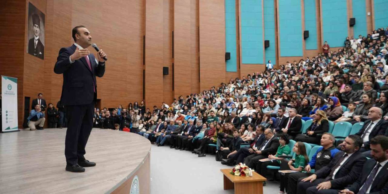 Bakan Kaçır Gençlere Uzay Misyonunu Anlattı