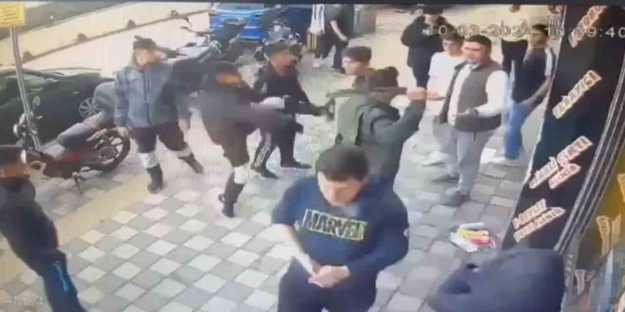 Manisa’daki Palalı Ve Satırlı Kavga Kamerada