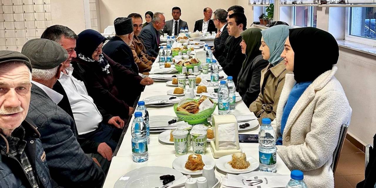 Şaphane’de Şehit Aileleri Ve Gazilere İftar Yemeği