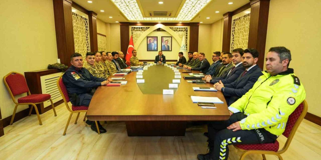 Vali Çelik: "Asayiş Olaylarında Düşüşler Sürüyor"