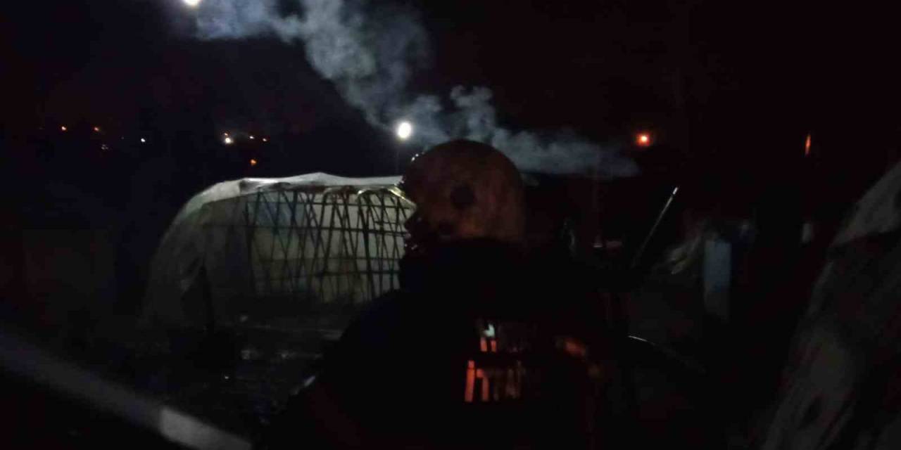 Samandağ’da Çadır Yangını