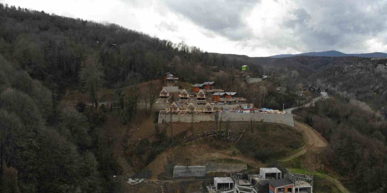 Meyve Bahçelerinde Artık Bungalov Yetişiyor, Ne Denetim Var Ne Estetik