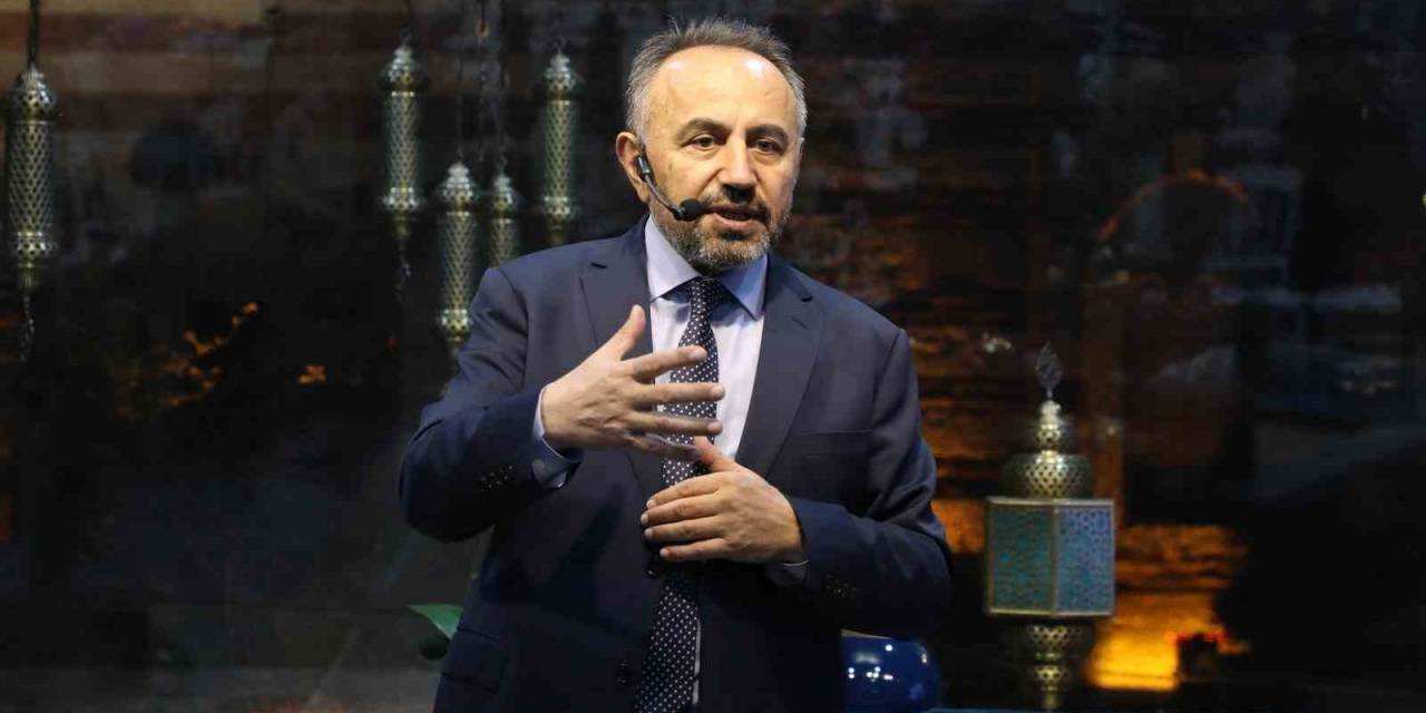 Eyüpsultan’da Ramazan Sohbetlerinin Konuğu Tarihçi Prof. Dr. Tufan Gündüz Oldu