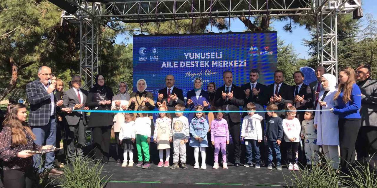 Bakan Göktaş: "1 Nisan Sabahı İnşallah Bursa, Gerçek Belediyecilikle Yola Devam Diyecek"