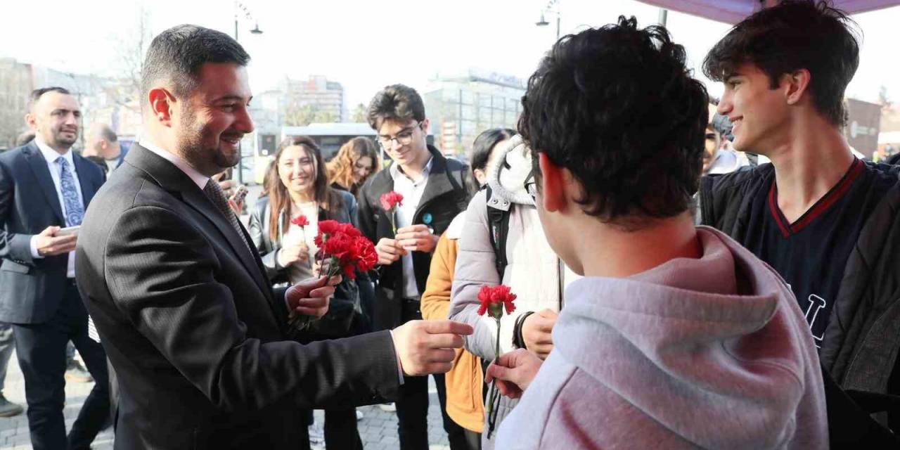 Kağıthane’de 17 Bin 698 Öğrencinin Yks Harcı Karşılandı