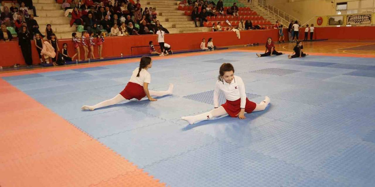 Babasına Verdiği Sözü Tutan Şehit Kızı Mirayşah’ı Vali Dağlı Yalnız Bırakmadı