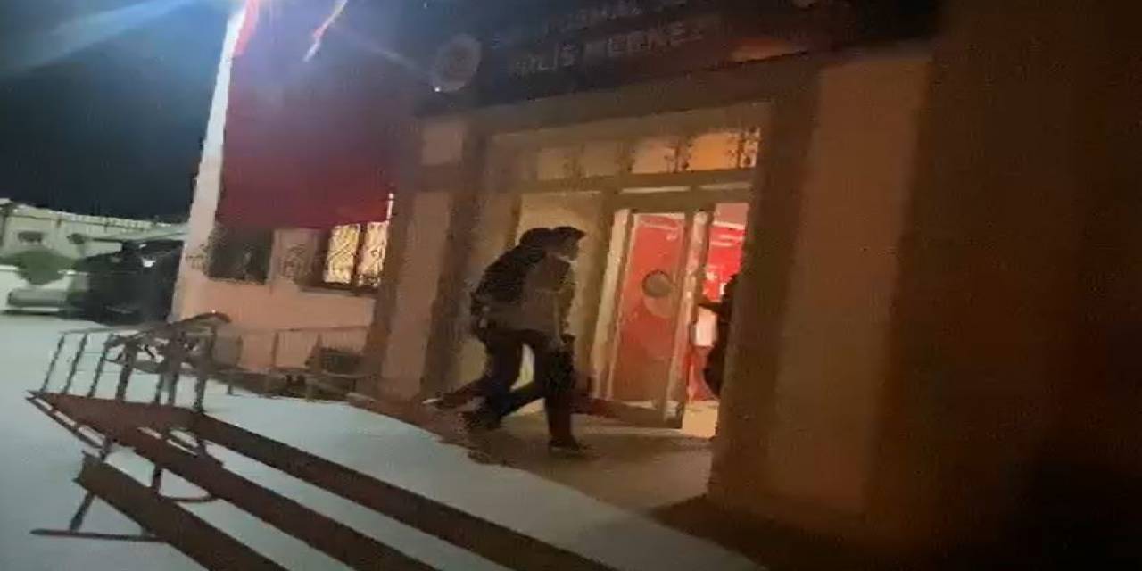 Bağcılar’da Trafikte Makas Atan Sürücüye 27 Bin 235 Tl Para Cezası