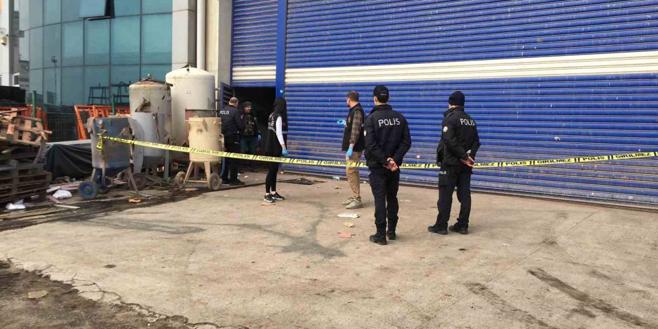 Kiracısına Dehşeti Yaşattı