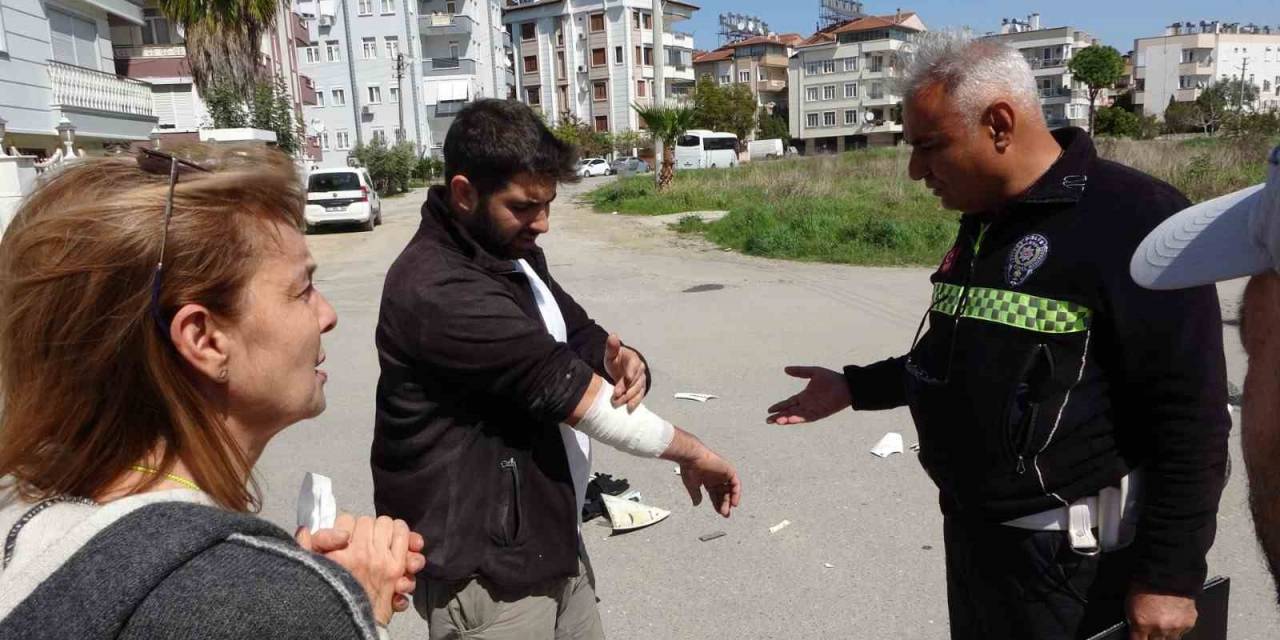 Kazada Kolundan Yaralanan Sürücü Tüm Israra Rağmen Hastaneye Gitmedi