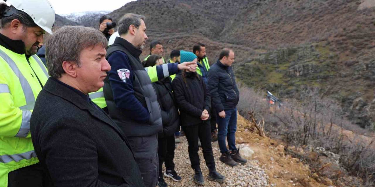 Bakan Bayraktar: “İliç’te Halk Sağlığını Tehlikeye Düşürebilecek, Çevreyi Tehdit Edecek Bir Olumsuzluk Yoktur”