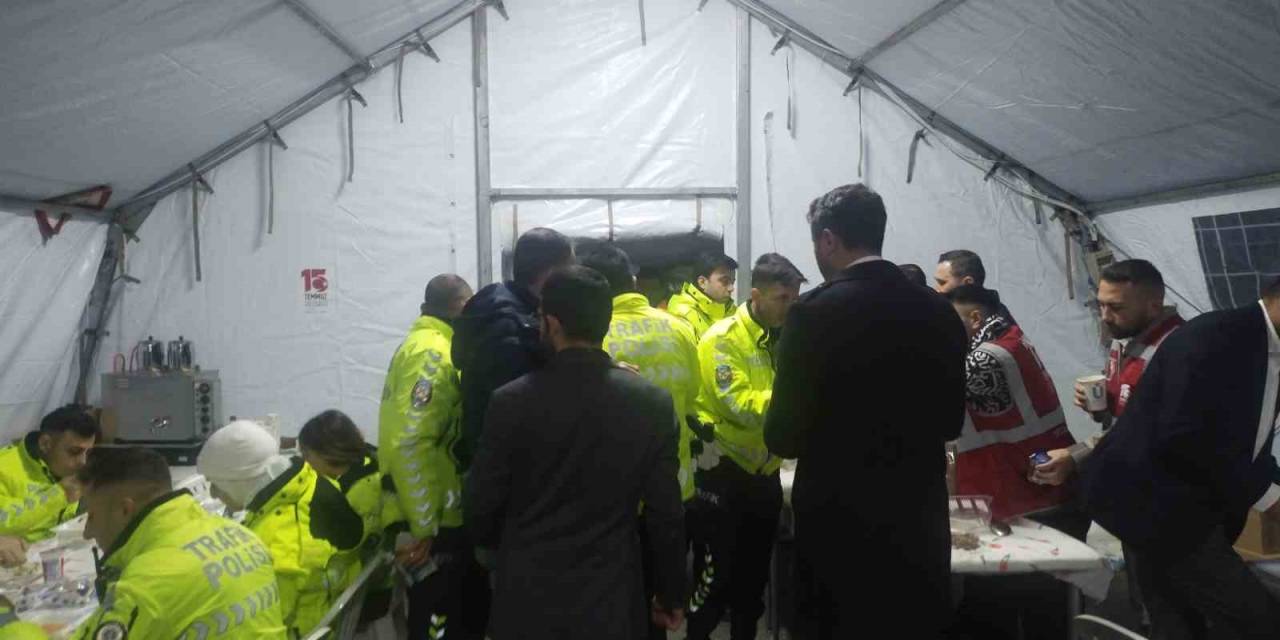 15 Temmuz Derneğinden Şehit Yakınları Ve Gazilere İftar