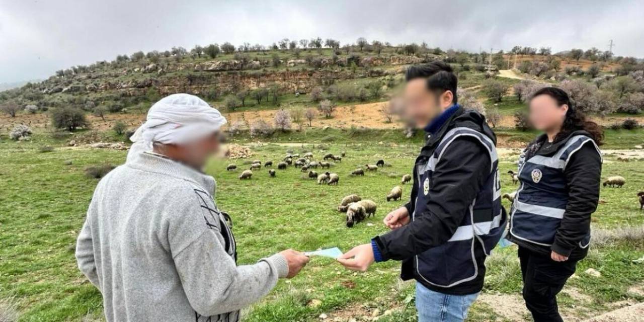 Mardin’de Polis Ekipleri Dolandırıcılığa Karşı Vatandaşları Bilgilendirdi