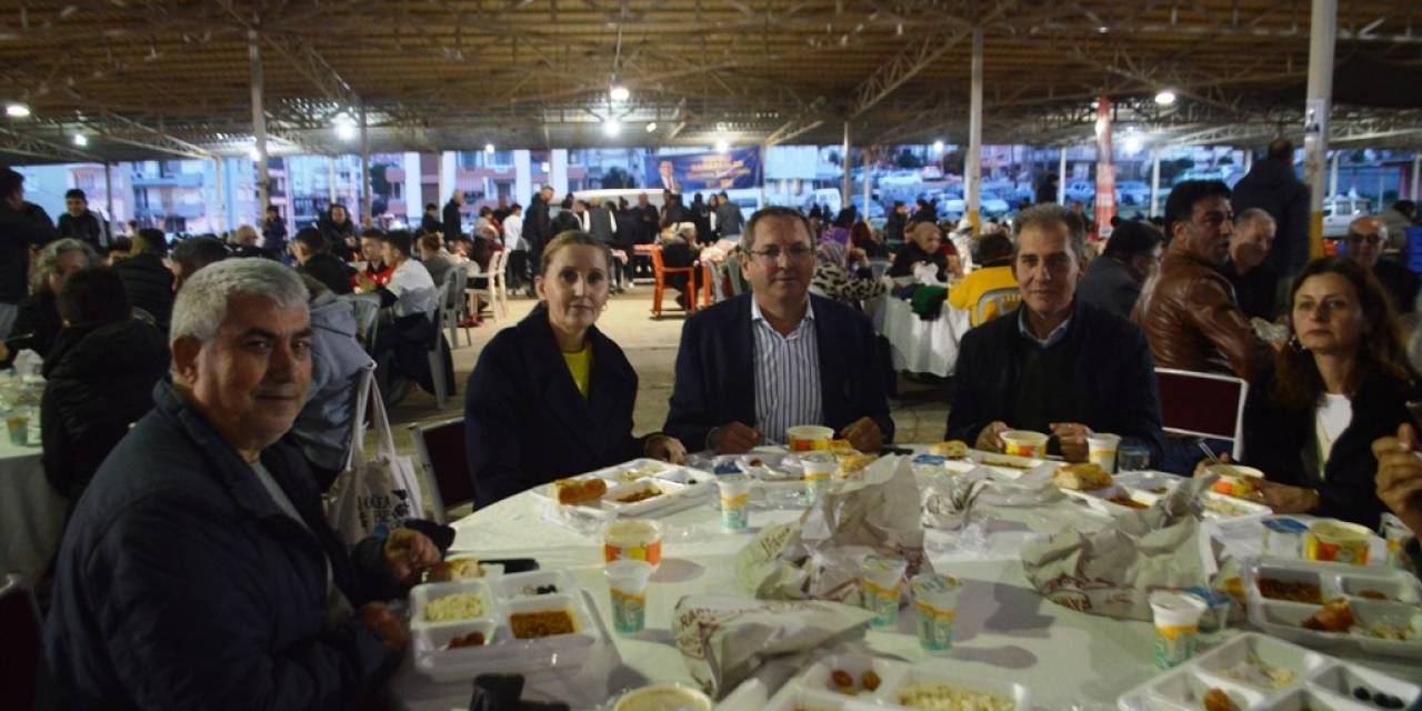 Ayvalık Belediyesi’nden 5 Bin Kişilik  İftar