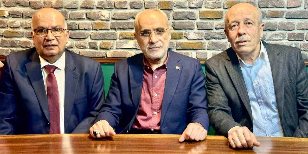 Cumhurbaşkanı Başdanışmanı Topçu Esnaf Ve Sanatkarlarla İftar Yaptı