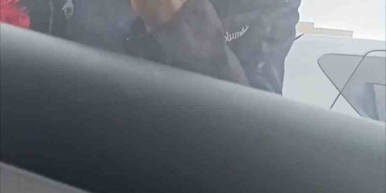 İstanbul’da Trafikte Seyyar Çiçekçiden Turiste İlginç Sözler