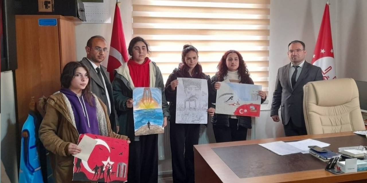 Çıldır’da Başarılı Öğrenciler Ödüllendirildi