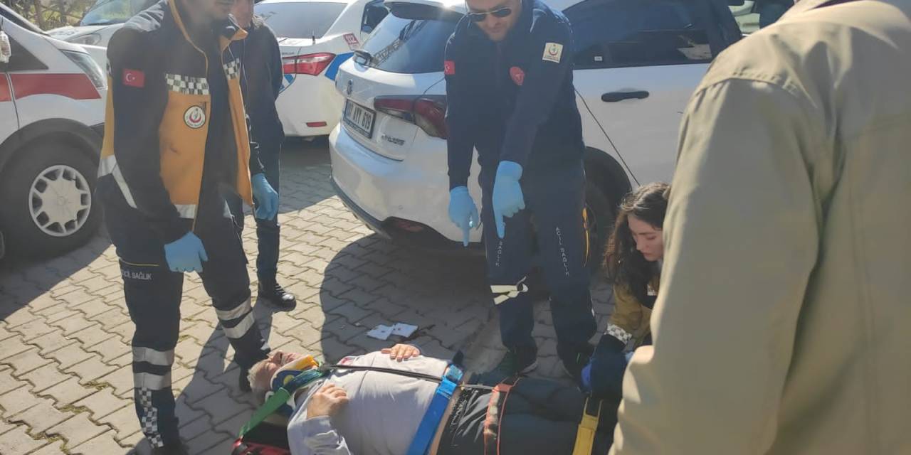 Bisikletiyle Park Halindeki Araca Çarpan Rus Vatandaş Yaralandı