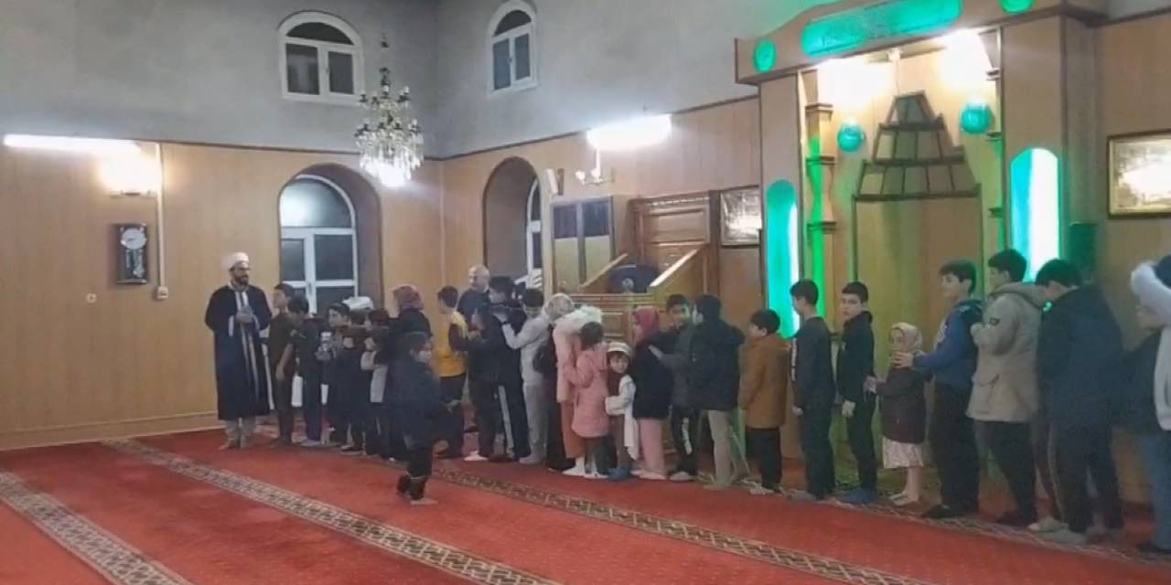 Miniklere Camiyi Sevdiren Çalışma: ’çocuk Market’