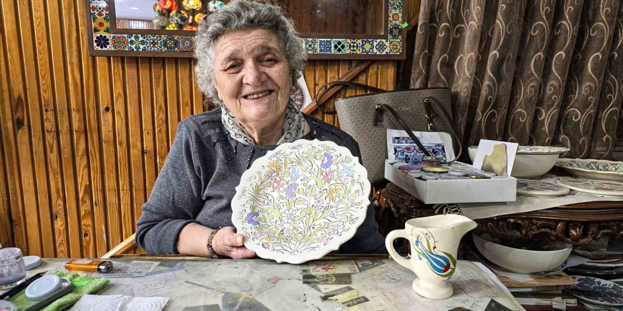 77 Yaşındaki Çini Ustası Tokat’taki Atölyesinde Üretilen Çinileri Yurt Dışına İhraç Ediyor