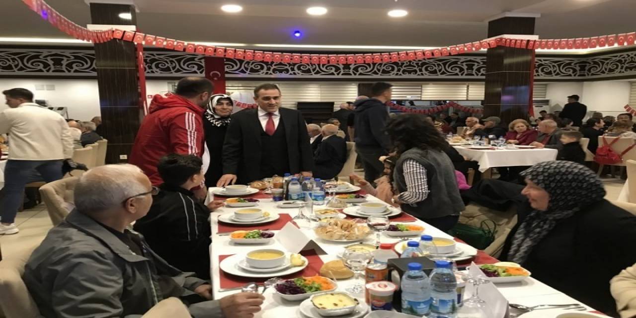 Kaymakam Memiş, Şehit Aileleri İle Gaziler İçin İftar Yemeği Verdi