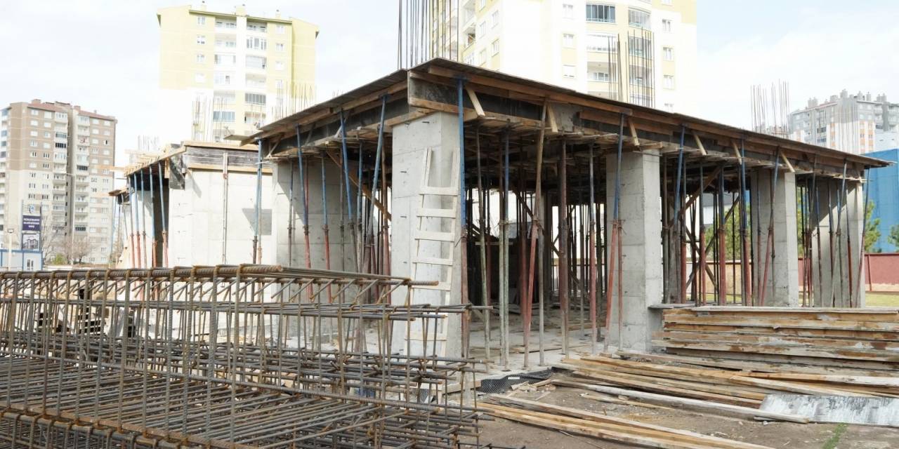 İldem’in İkinci Akıl Küpü Kütüphanesi Hızla Yükseliyor