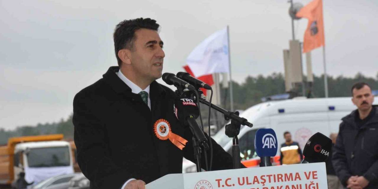 Vali Aygöl, "Bilecik, 8 Organize Sanayi Bölgesiyle Yıllık 3 Milyar Dolar Üretim Yapan Bir İldir"