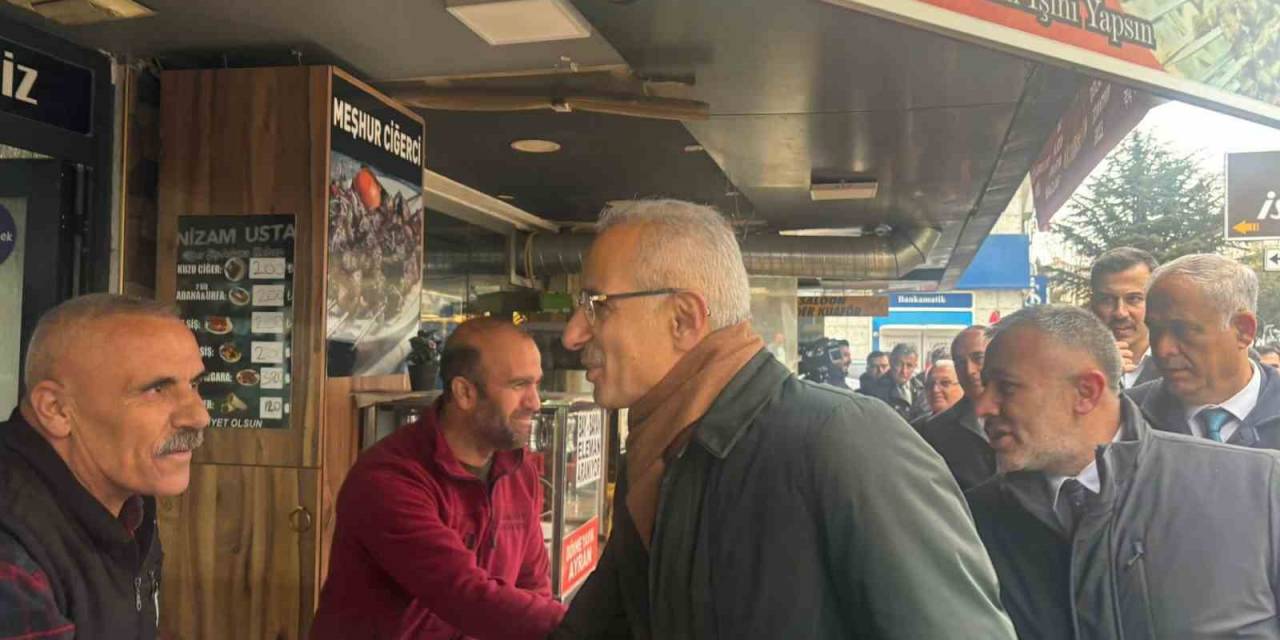 Bakan Uraloğlu, Bilecik’te Esnafı Ziyaret Etti
