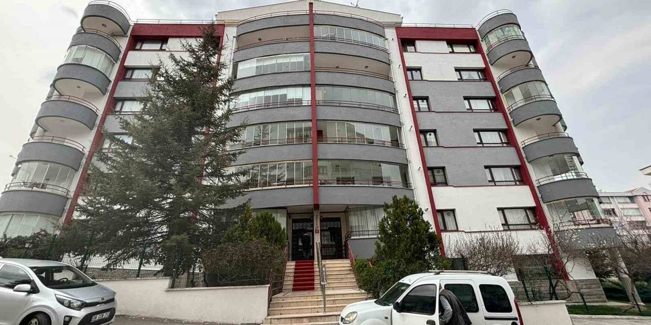 Ankara’da Cinnet Geçiren Koca, Karısını Öldürüp Çocuğunu Ağır Yaraladı