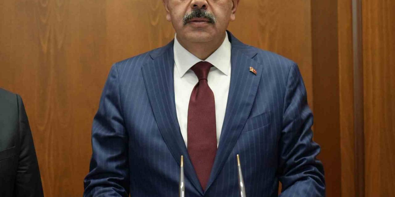 Bakan Tekin: “Yerel Seçimleri En Az Genel Seçimler Kadar Önemsiyoruz”