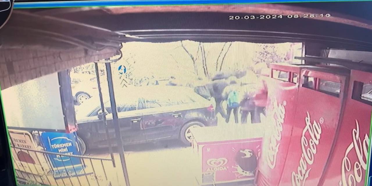 İstanbul’da Akıl Almaz Kaza Kamerada: Kamyondan Kopan Tekerlek Öğrenciye Çarptı