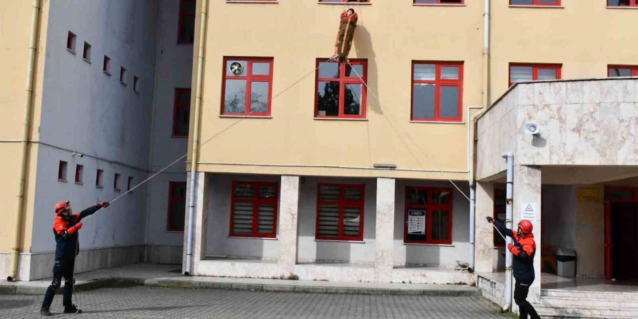 Safranbolu’da Deprem Tatbikatı Yapıldı