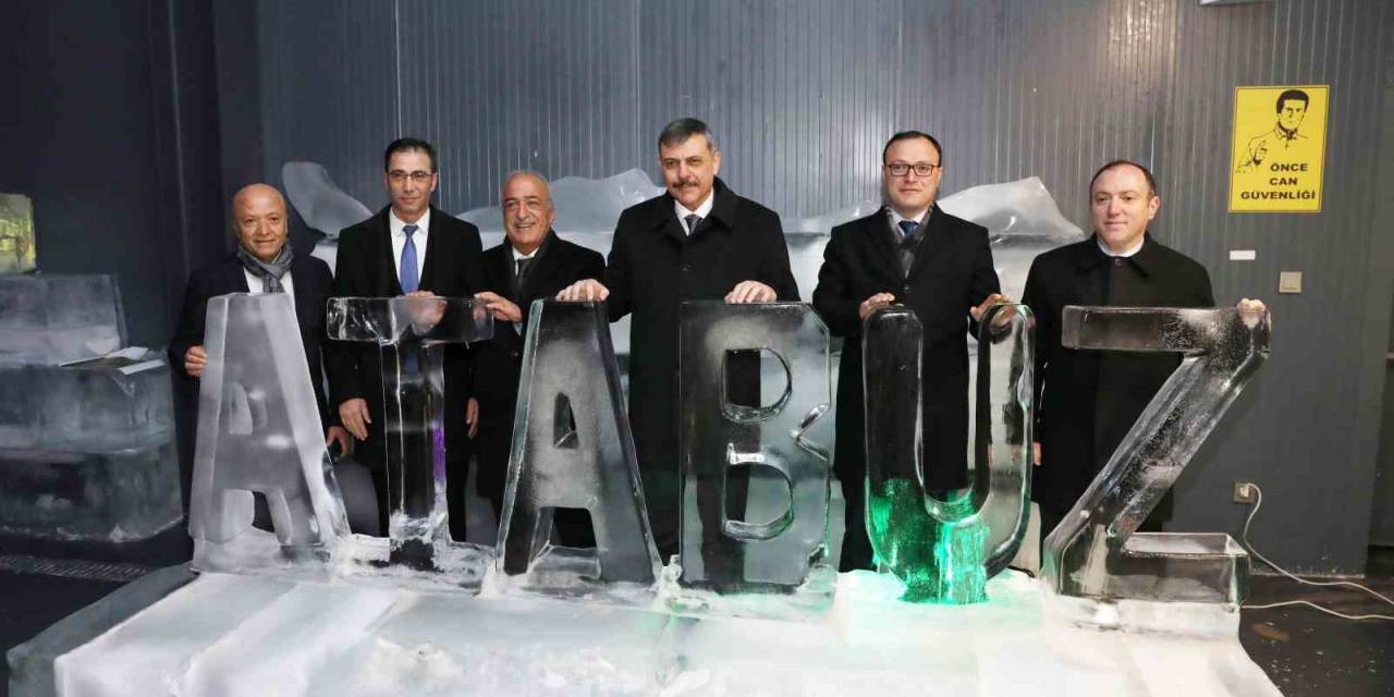 Ata Buz Müzesi İlgi Odağı