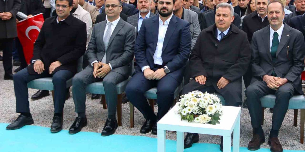 İzmir Valisi Elban: “Deprem İlleri Dışında Okul Yatırımı Alan Tek İl Biziz”