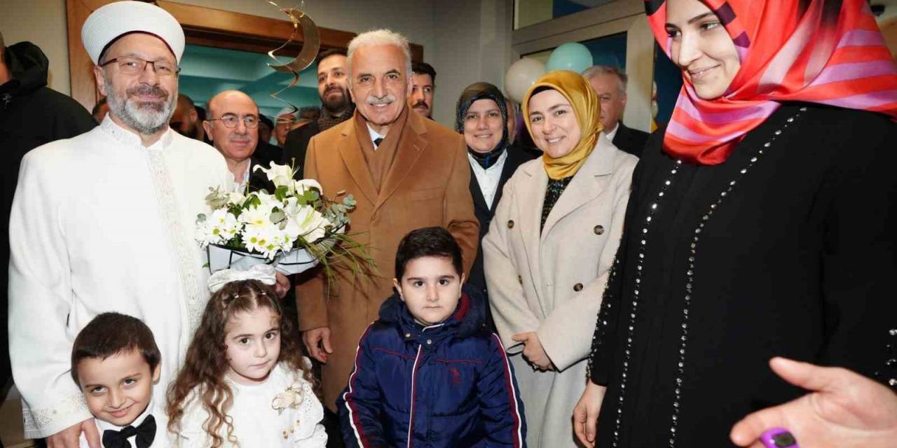 Diyanet İşleri Başkanı Erbaş: “Gençlerimizin Huzur Bulduğu Yer Camiler Olmalı”