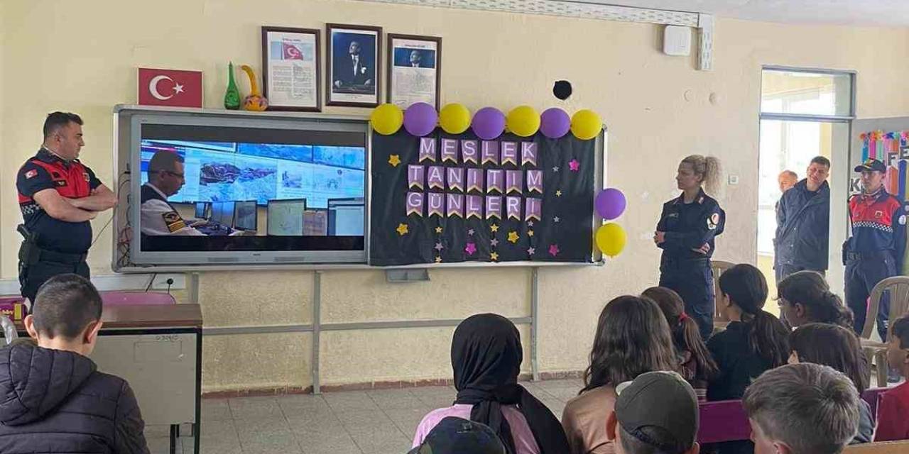 Jandarmadan Öğrencilere Eğitim