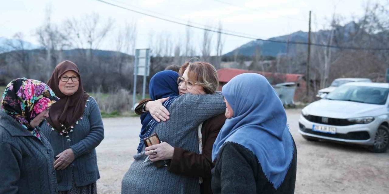 Başkan Çelik’e Mecidiye Mahallesinde Sıcak Karşılama